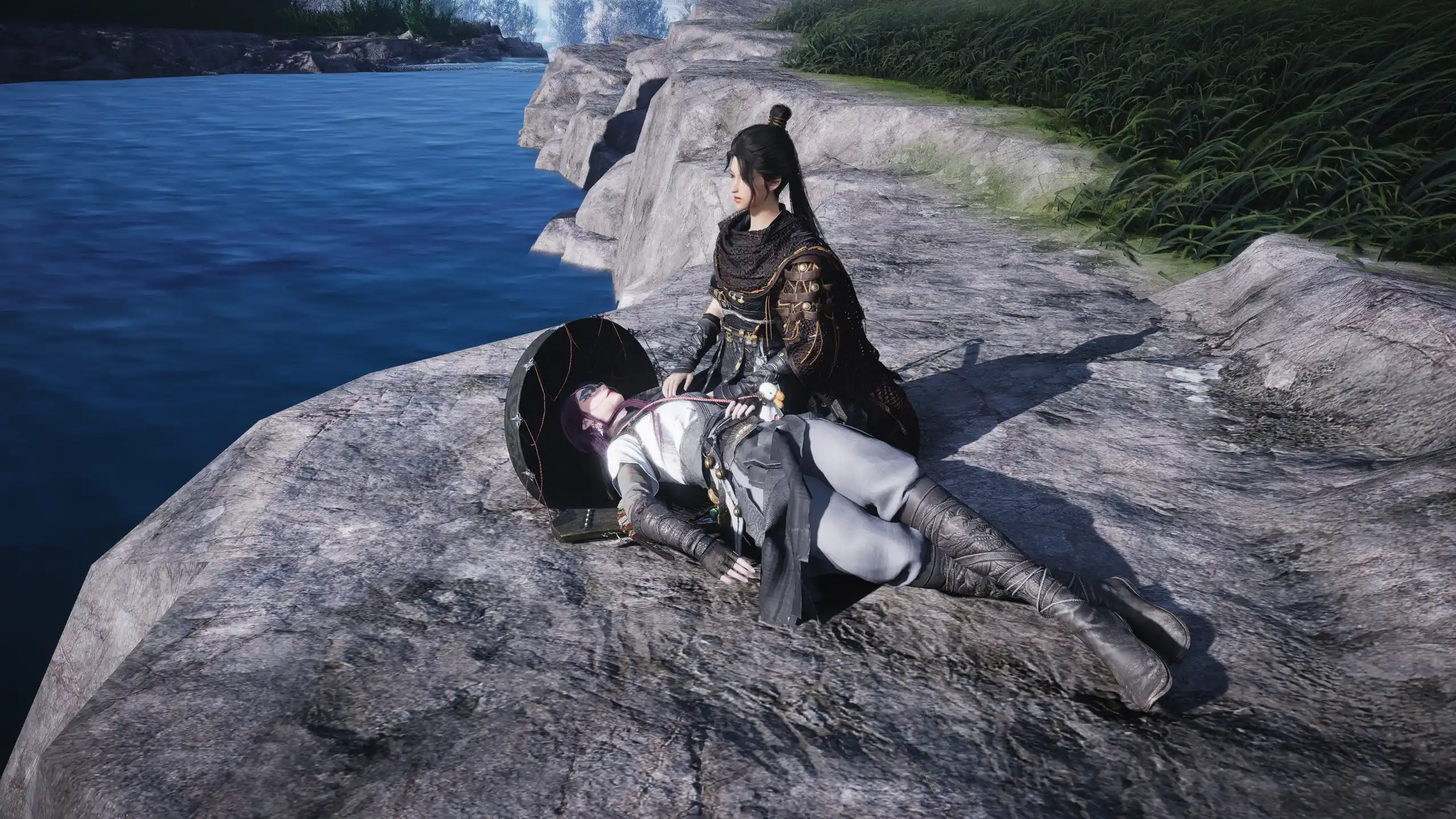Ye Yu is unconcious on Yulian's laps